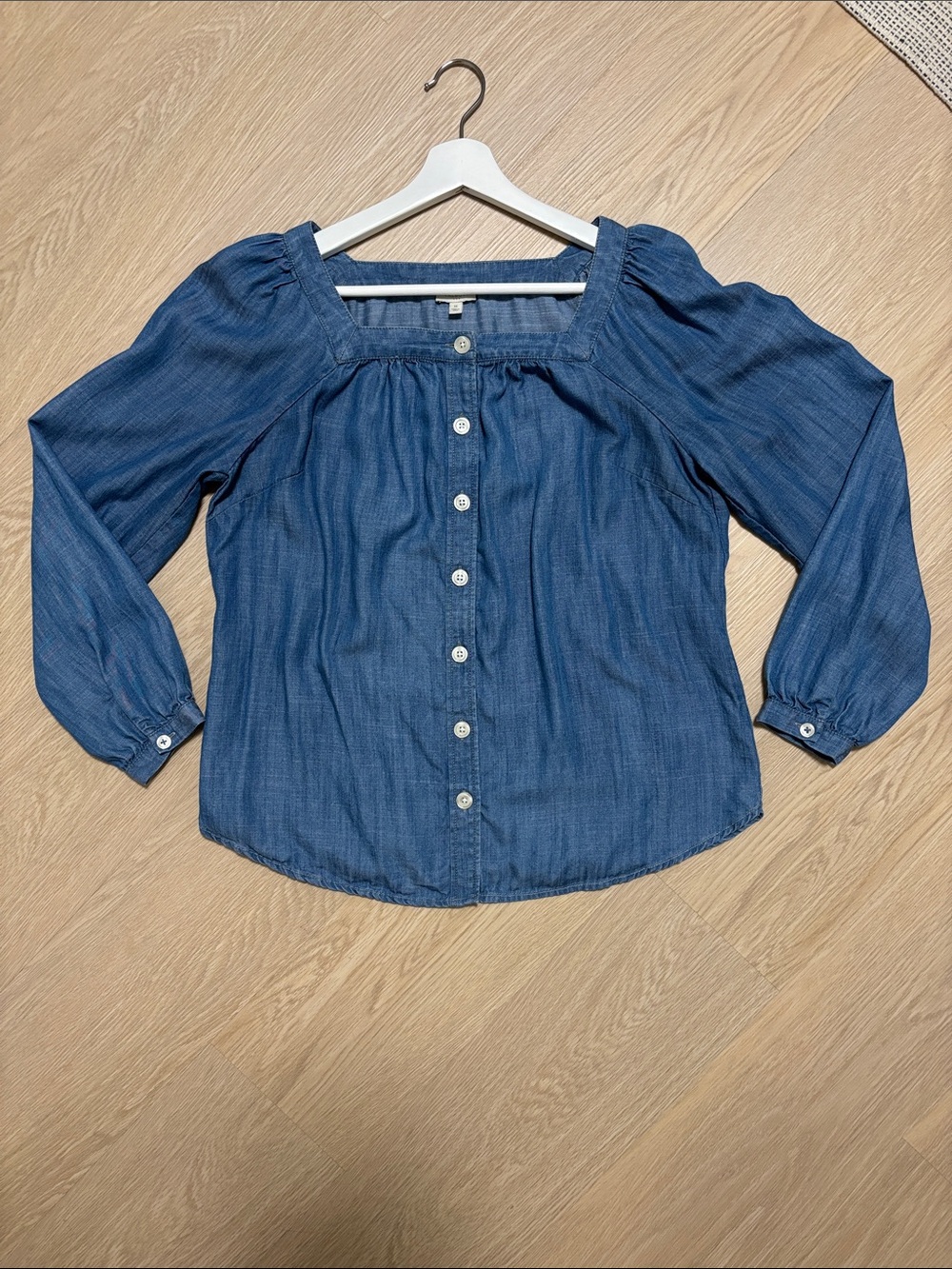 Chambray square neck top M